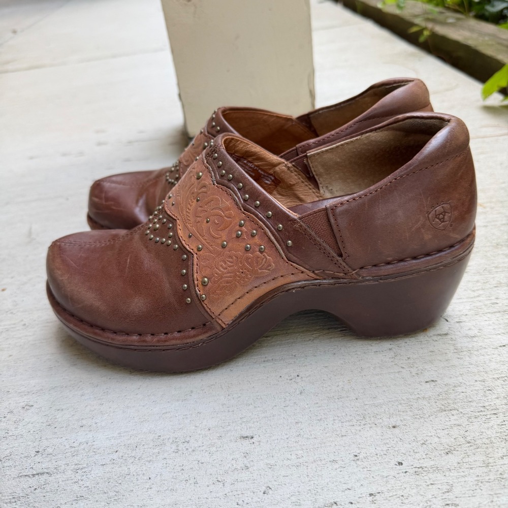 Ariat Brown Leather Tooled Studded Clogs Platform Mule western  Womens 7.5
